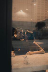 no-profile dating scene